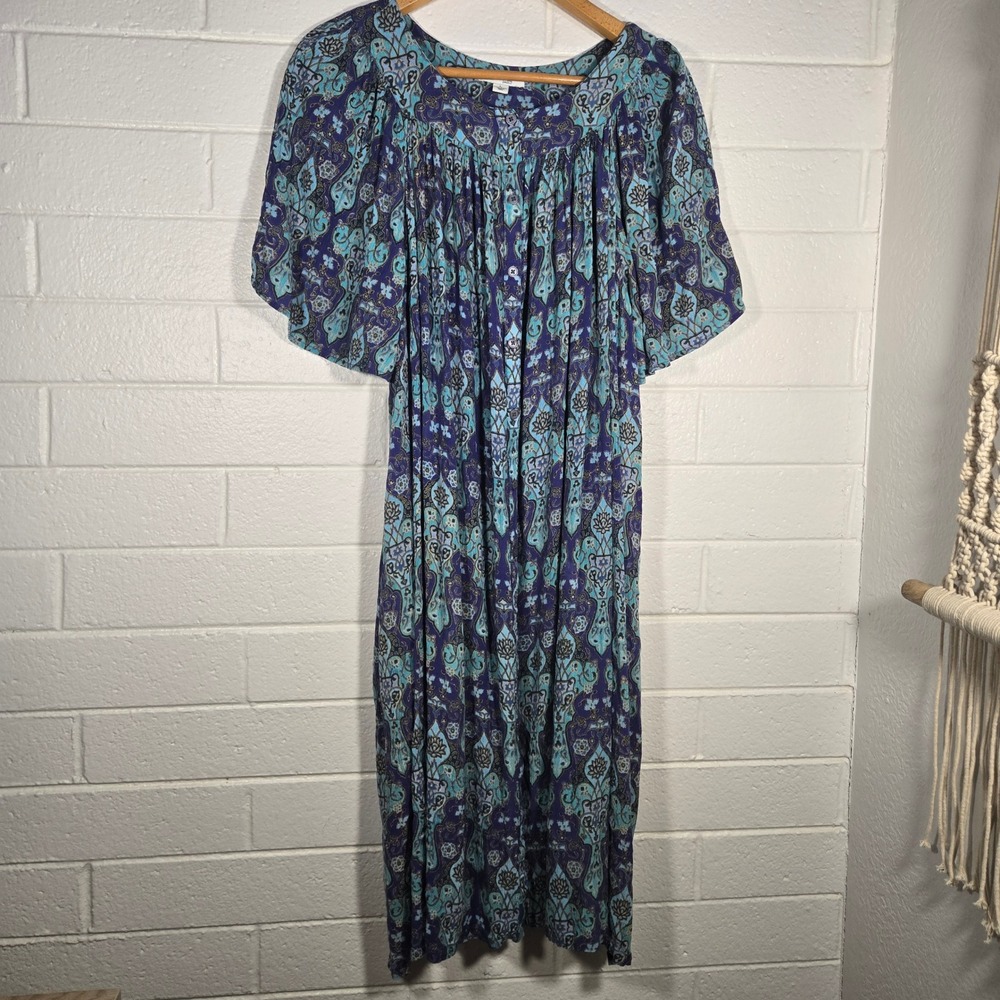 Go Softly Patio Dress Batik Block Print Large Paisley Rayon Oversize Maxi Pocket